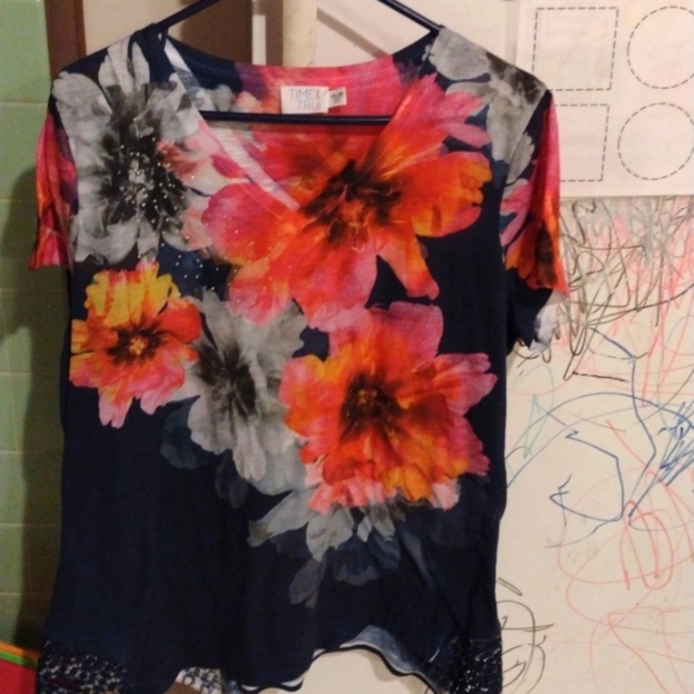 Ladies/Junior plus size XXL cap sleeve top